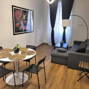 Apartament Red Roses Domus, Rzym